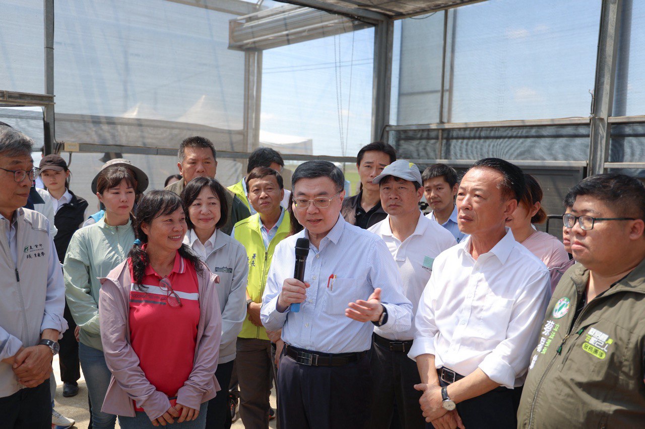 視察嘉義鹿草溫網室修復進度