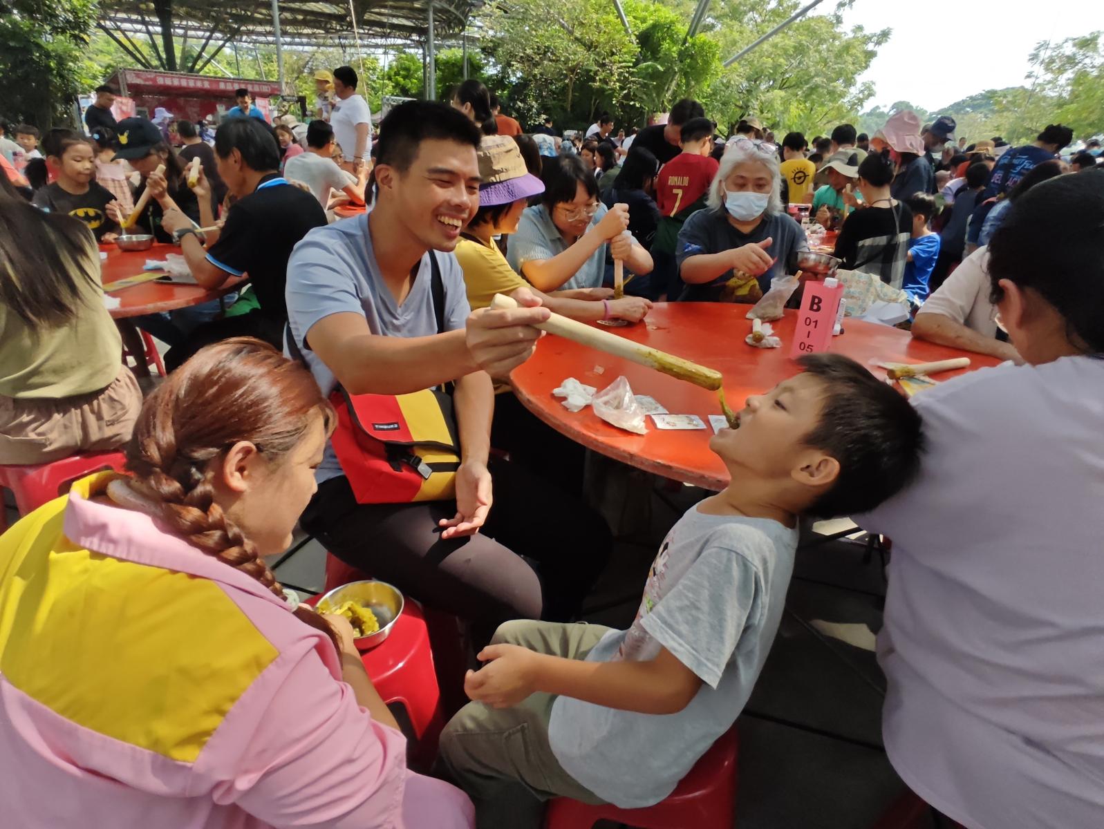 千人打麻糬喜迎六堆秋收祭